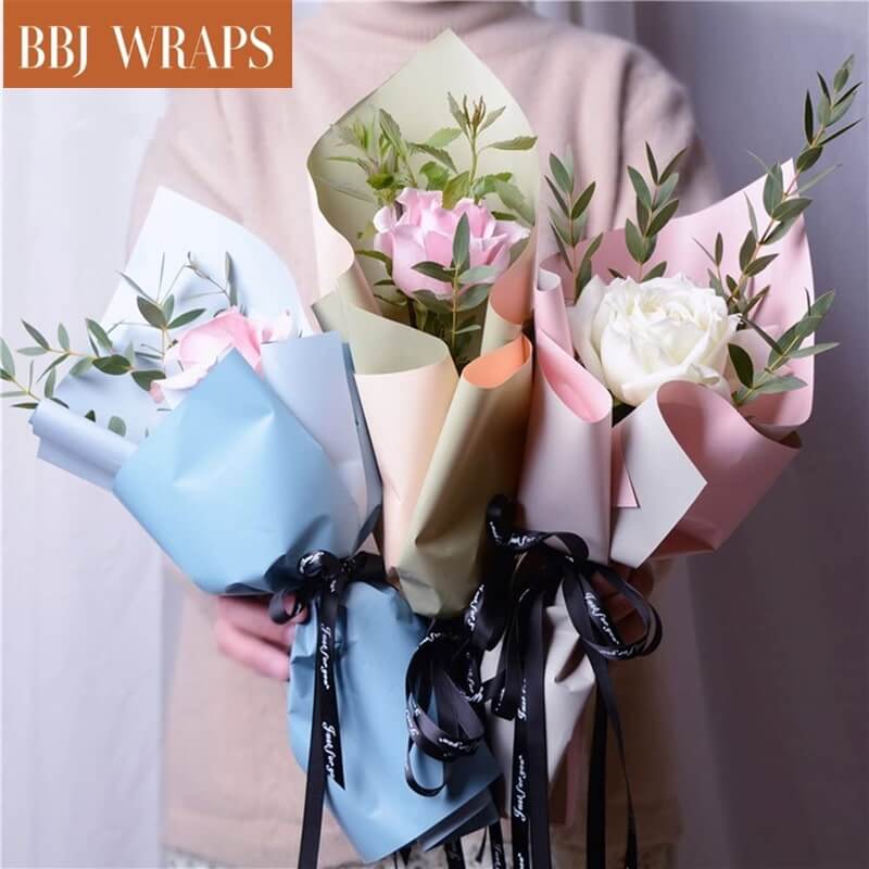 BBJ WRAPS Translucent Waterproof Flower Wrapping Paper Florist Bouquet  Packaging 20 Sheets 23.6x23.6 Inch (Black)
