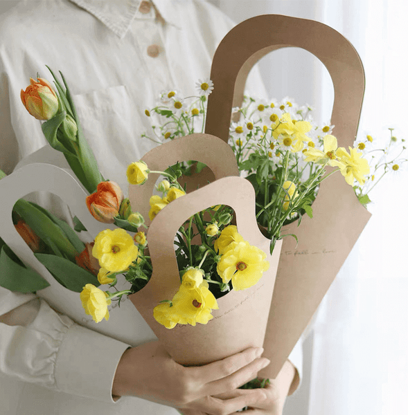 Teling 12 Pcs Kraft Flower Gift Bags Bouquet Paper Bags with Handle  Waterproof Bouquet Gift Box Empty Bouquet Bags for Flowers Rectangle  Packaging